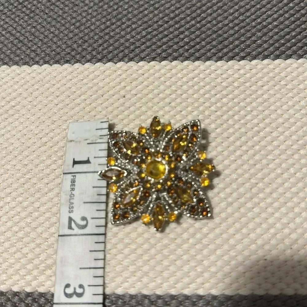 Vintage Square Gold Tone Brooch w/ Rhinestones - Picture 3 of 3